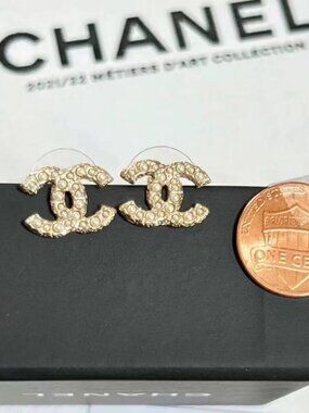 Chanel CC Earrings Classic Style Gold Vintage